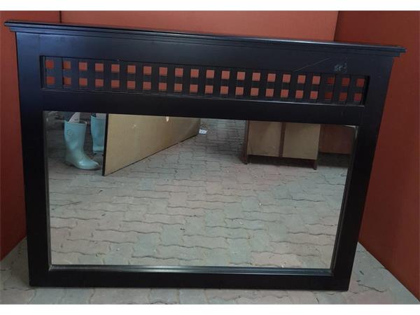 ~/upload/Lots/51553/ncad66xszaoqq/Lot 050 Mirror Iron Framed 133x90 cm_t600x450.jpg